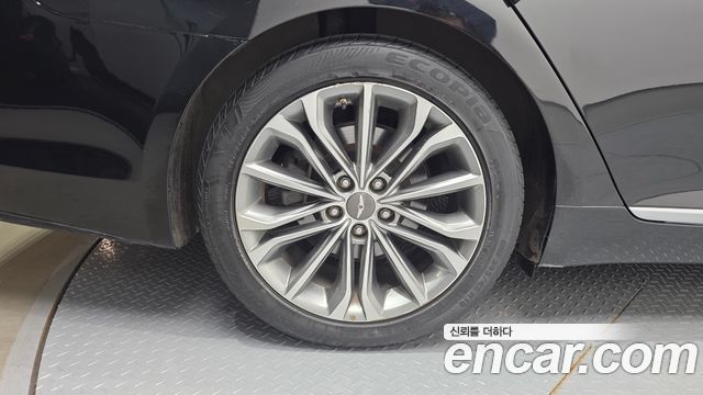Hyundai Genesis из Кореи Encar