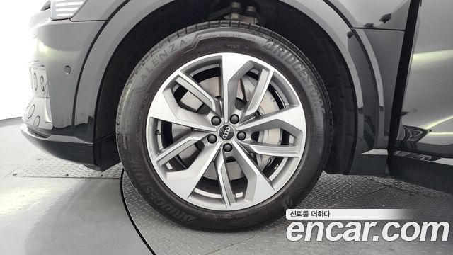 Audi e-tron из Кореи Encar
