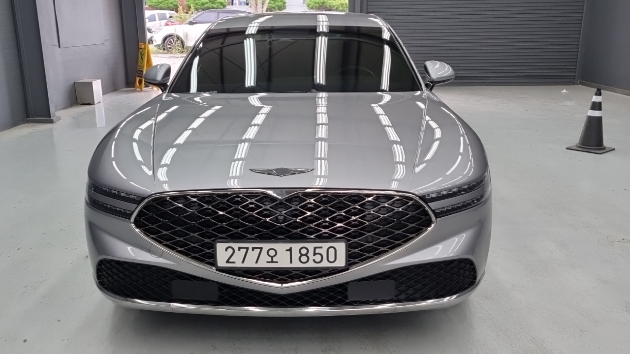 Genesis G90 из Кореи Encar