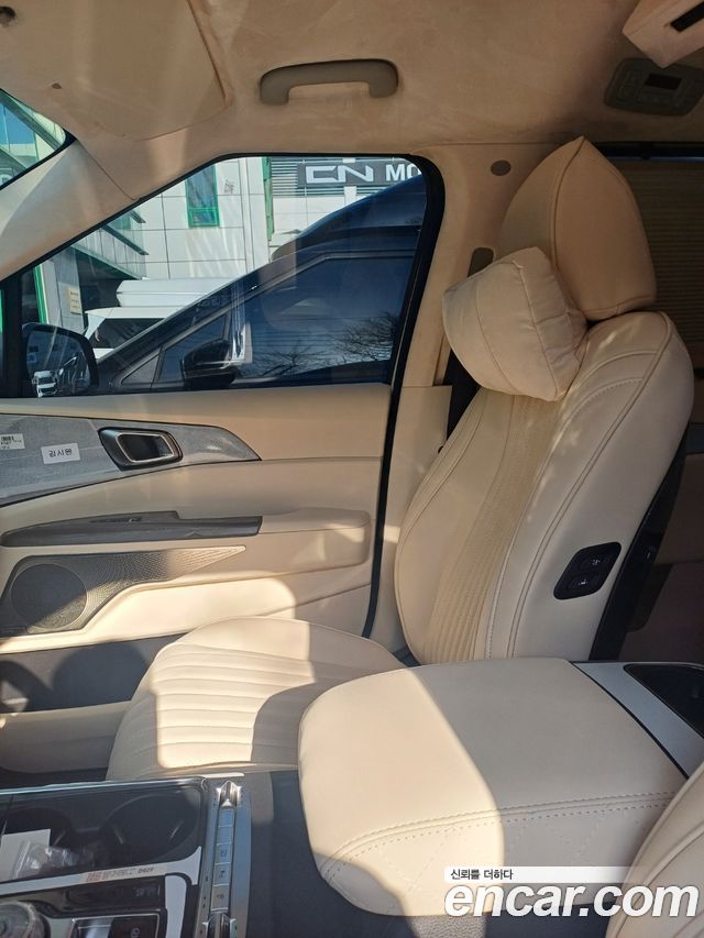 Kia Carnival Gasoline 4-Seater Hi Limousine (Special) — пробег 10 000 км — фото 5 из 5