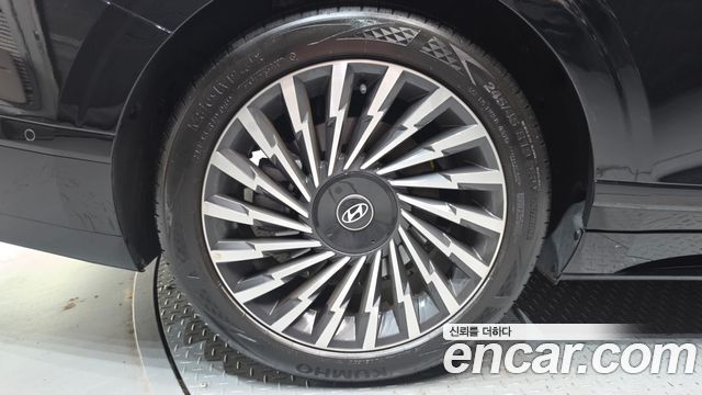 Hyundai Grandeur 3,5 Gasoline 4WD Calligraphy — пробег 9 341 км — фото 5 из 5