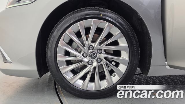 Lexus ES из Кореи Encar