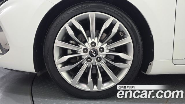 Kia K7 из Кореи Encar