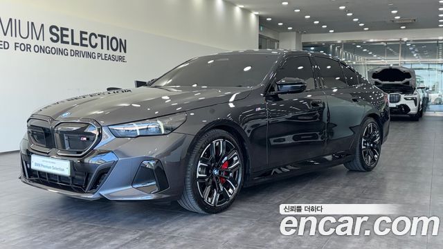 BMW i5 M60 xDrive — пробег 9 141 км — фото 1 из 5