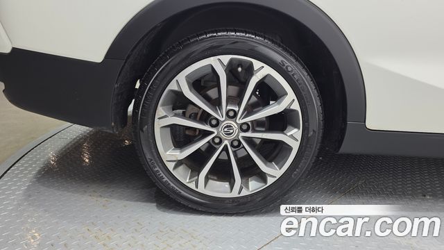 Ssangyong TIBOLI из Кореи Encar