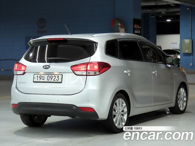 Kia Carens из Кореи Encar
