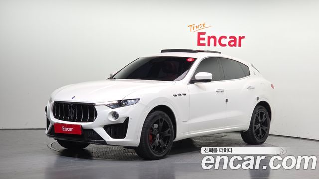 Maserati Levante из Кореи Encar
