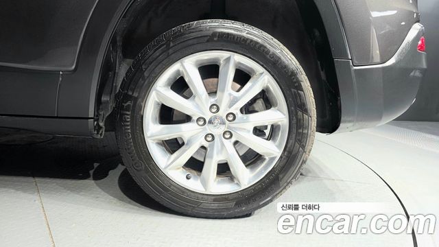 Jeep Cherokee 2.4 Longitude AWD — пробег 97 153 км — фото 5 из 5