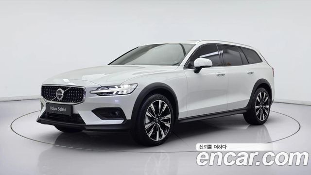 Volvo V60 B5 Ultra AWD — пробег 6 529 км — фото 1 из 5