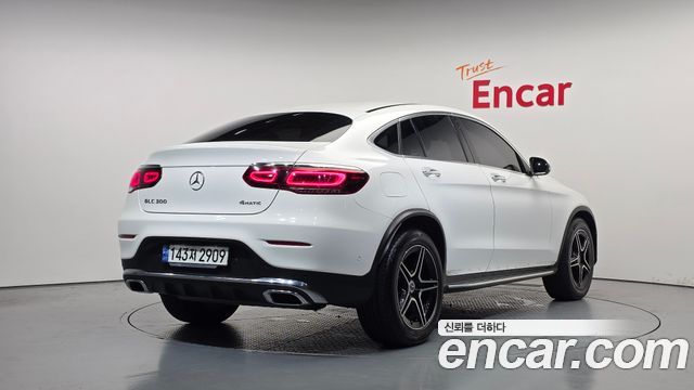 Mercedes-Benz GLC-Class GLC300 4MATIC Premium Coupe — пробег 53 632 км — фото 2 из 5