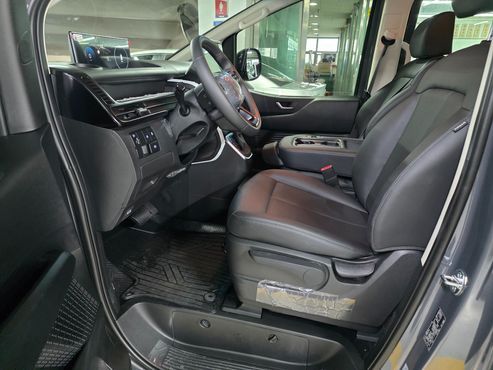 Hyundai Staria L3.5 Tourer 11-Seater Modern — пробег 1 900 км — фото 5 из 5