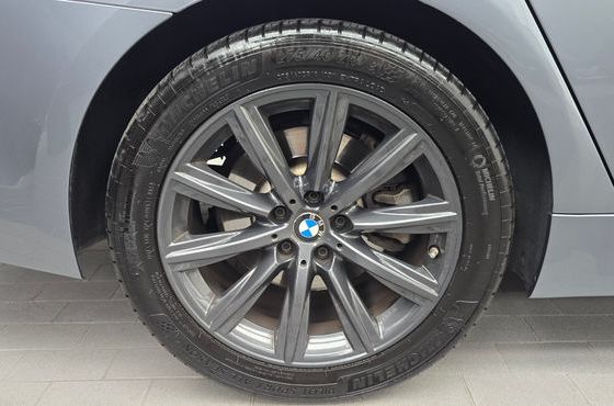 BMW 5-Series 520d xDrive M Sport Package Plus — пробег 86 414 км — фото 5 из 5