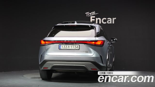Lexus RX Luxury — пробег 97 286 км — фото 4 из 5