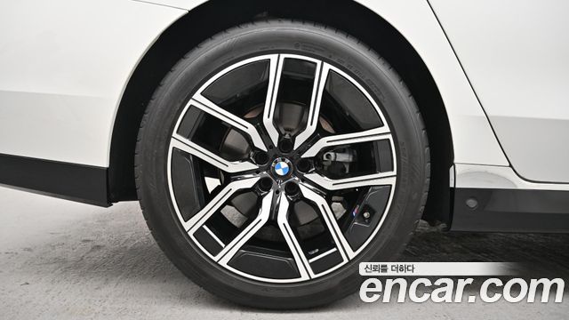 BMW 7-Series 740d xDrive M Sport — пробег 7 076 км — фото 5 из 5