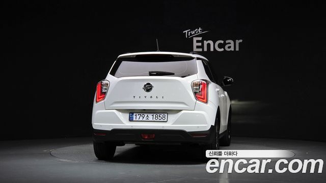 Ssangyong TIBOLI из Кореи Encar