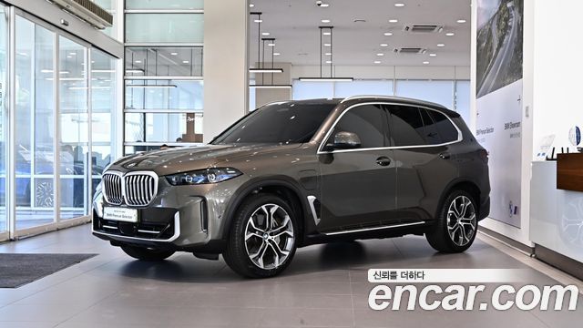 BMW X5 xDrive 50e xLine — пробег 8 751 км — фото 1 из 5