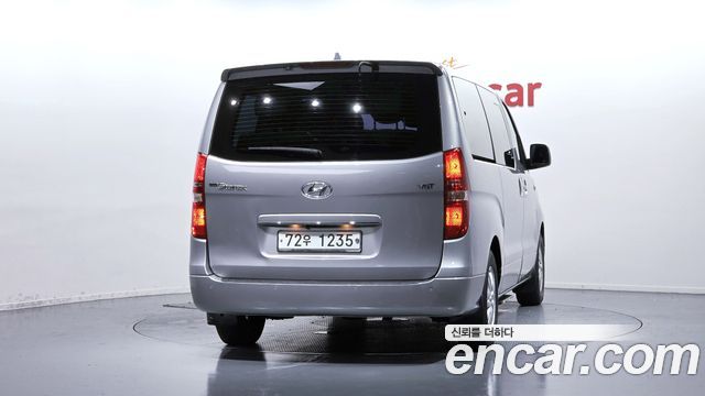 Hyundai Starex 12-Seater Wagon Modern — пробег 124 474 км — фото 4 из 5