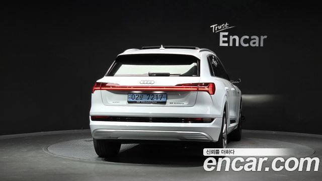 Audi e-tron из Кореи Encar