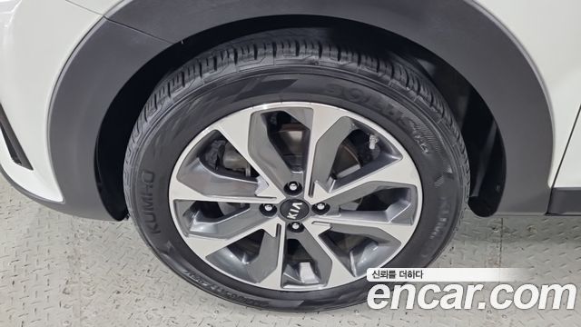 Kia Stonic 1.4 Prestige — пробег 132 550 км — фото 5 из 5