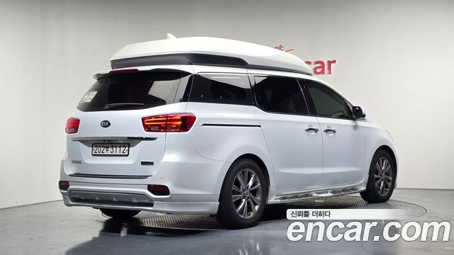 Kia Carnival из Кореи Encar