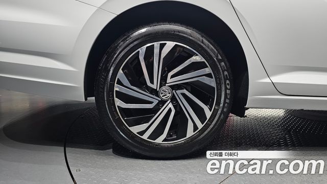 Volkswagen Jetta из Кореи Encar