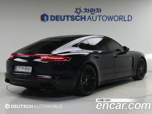 Porsche Panamera 2.9 AWD E-Hybrid — пробег 72 851 км — фото 2 из 5