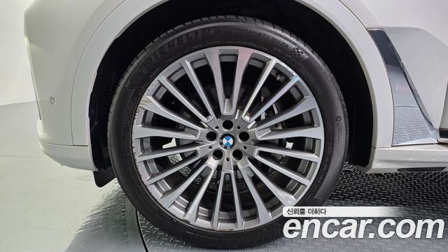 BMW X7 xDrive 40d Design Pure Excellence 6-Seater — пробег 77 024 км — фото 5 из 5
