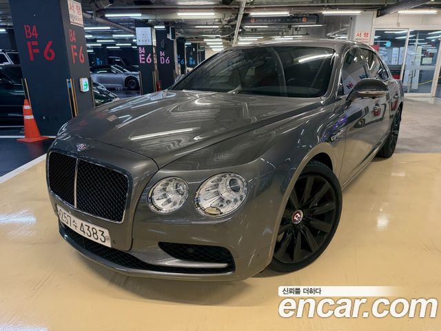 Bentley Flying Spur 4.0 S — пробег 50 000 км — фото 1 из 5
