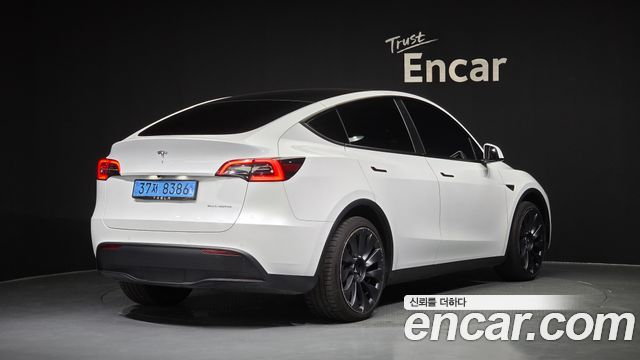 Tesla Model Y Long Range AWD — пробег 61 089 км — фото 2 из 5