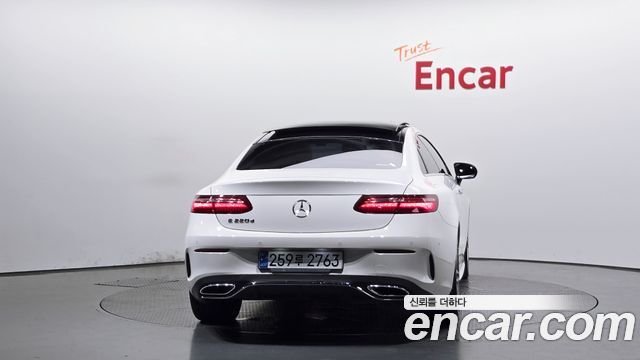 Mercedes-Benz E-Class из Кореи Encar