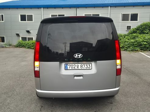 Hyundai Staria Tourer 11-Seater Modern — пробег 12 021 км — фото 4 из 5
