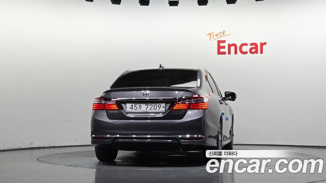 Honda Accord 2.0 Hybrid 9th — пробег 97 306 км — фото 4 из 5