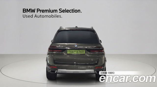 BMW X7 xDrive 40i Design Pure Excellence 6-Seater — пробег 11 208 км — фото 4 из 5