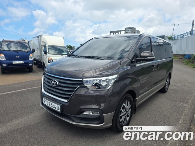 Hyundai Starex Urban 9-Seater Premium Spicial — пробег 67 587 км — фото 1 из 5