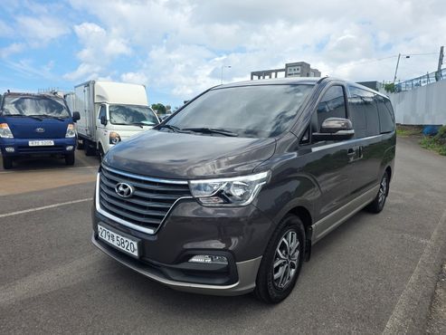 Hyundai Starex Urban 9-Seater Premium Spicial — пробег 67 587 км — фото 1 из 5