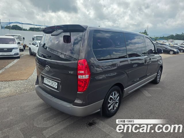 Hyundai Starex Urban 9-Seater Premium Spicial — пробег 67 587 км — фото 2 из 5