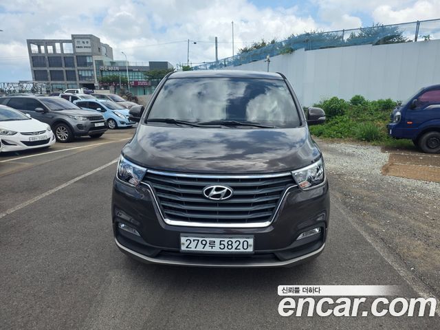 Hyundai Starex Urban 9-Seater Premium Spicial — пробег 67 587 км — фото 3 из 5