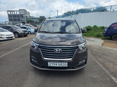 Hyundai Starex Urban 9-Seater Premium Spicial — пробег 67 587 км — фото 3 из 5