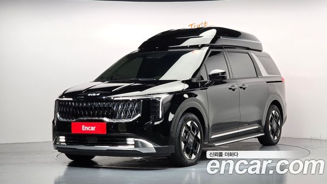 Kia Carnival HEV 7-Seater Hi Limousine Signature — пробег 12 164 км — фото 1 из 5