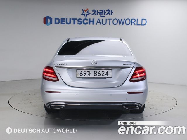 Mercedes-Benz E-Class из Кореи Encar
