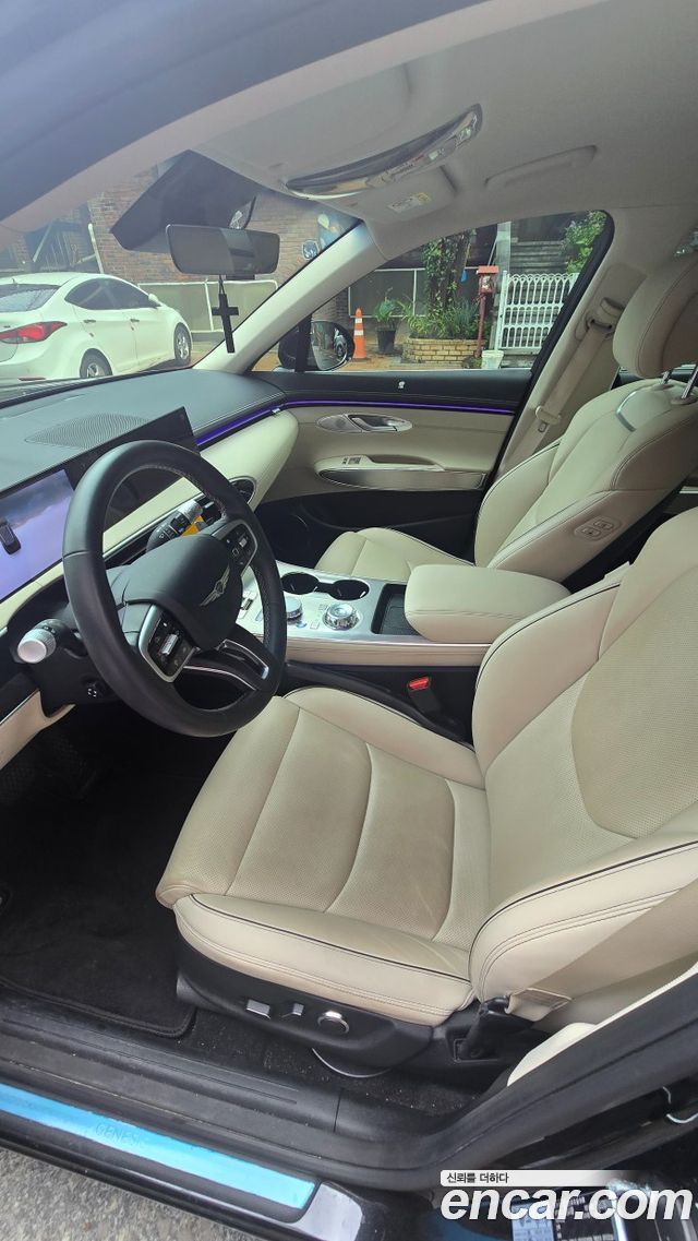 Genesis GV70 2.5T Gasoline AWD — пробег 25 069 км — фото 5 из 5
