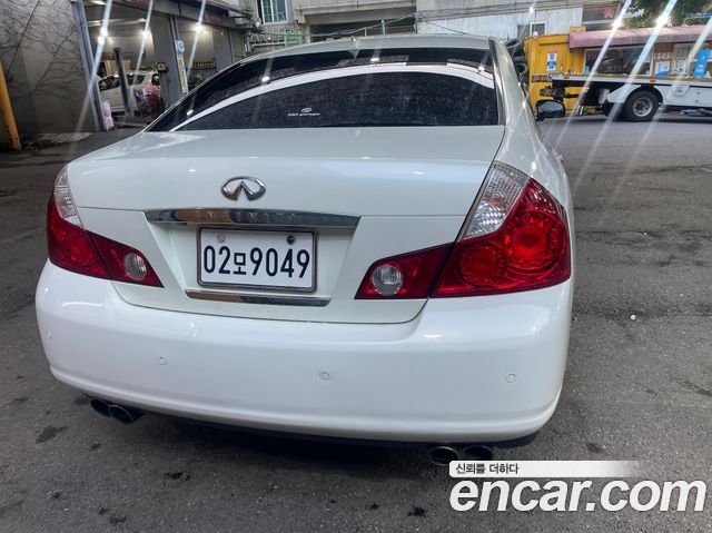 Infiniti M из Кореи Encar