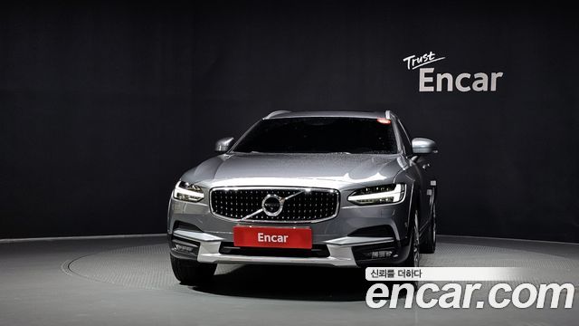 Volvo V90 T5 Pro AWD — пробег 203 790 км — фото 3 из 5