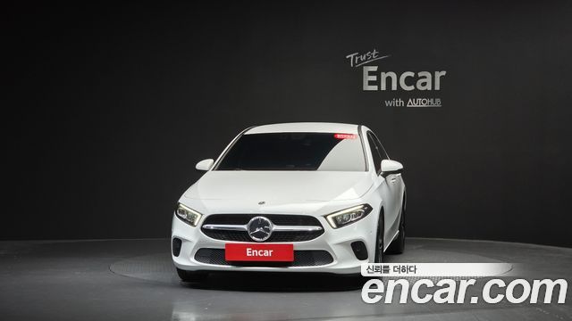 Mercedes-Benz A-Class A200d Sedan — пробег 48 180 км — фото 3 из 5
