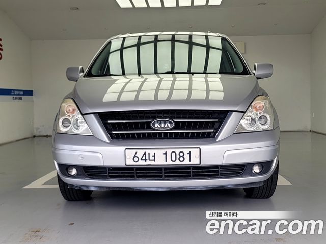 Kia Carnival 9-Seater LPI GLX Standard — пробег 260 000 км — фото 1 из 5