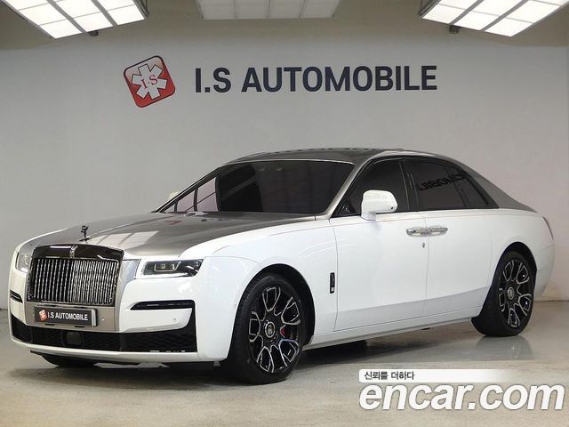 Rolls-Royce Ghost 6.7 V12 Black Badge — пробег 30 000 км — фото 1 из 5