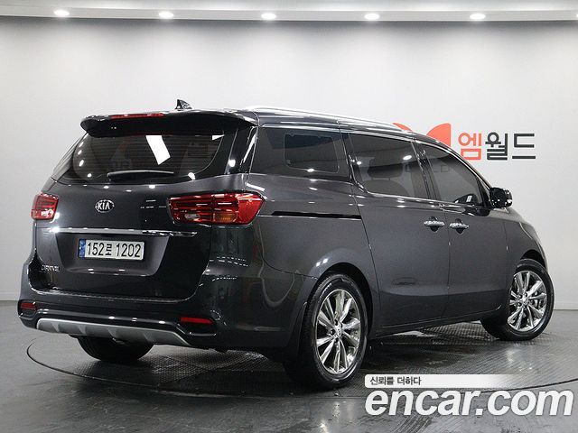 Kia Carnival из Кореи Encar