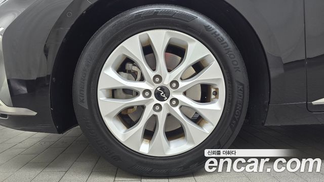Kia K8 из Кореи Encar