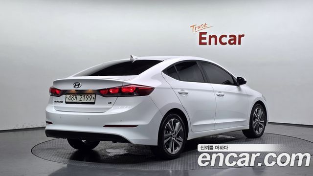 Hyundai AVANTE из Кореи Encar