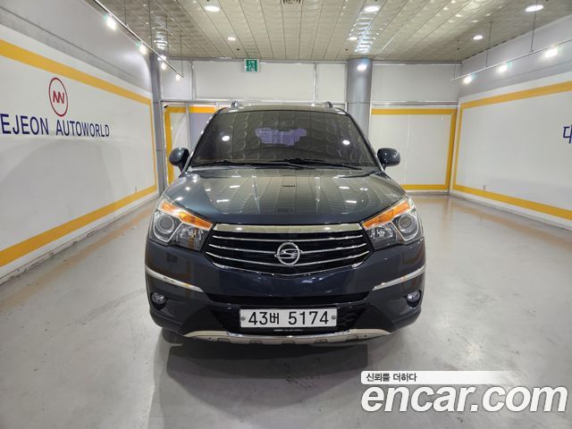 Ssangyong KORANDO 4WD TX 9-seater — пробег 141 543 км — фото 1 из 5
